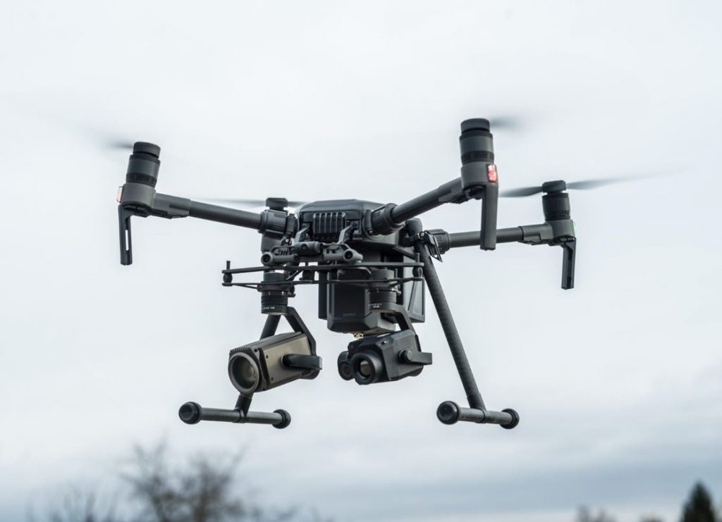 Dron s kamerou a GPS, DJI Matrice 210